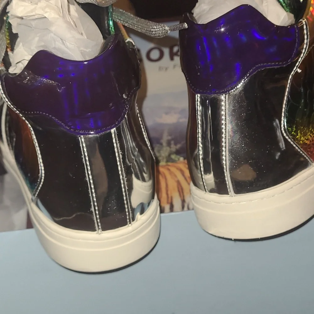 New Encore by Fiesso sneakers size 8, 10 and 11 - Picture 4 of 8